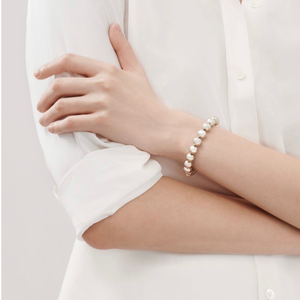 Authentic Tiffany & co  Ball Bracelet
in Silver, 10 mm